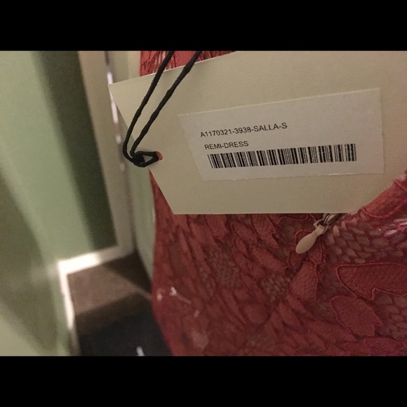 Alexis Remi Short-Sleeve Lace Sheath Dress, Pink - Picture 4 of 5